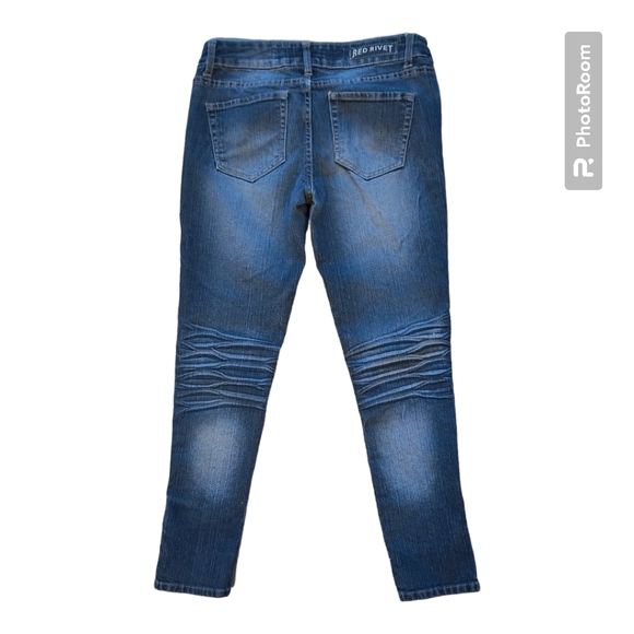 Red Rivet jeans - Picture 2 of 4